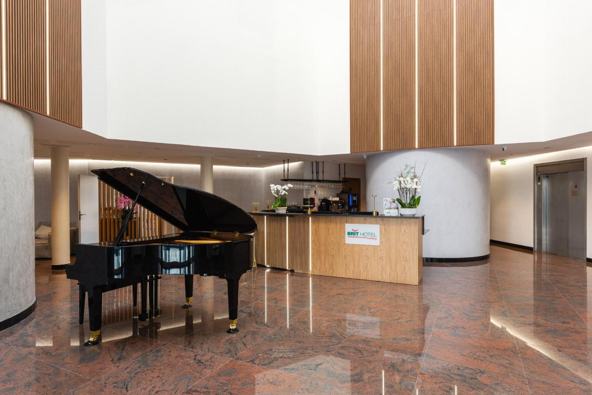 Brit Hotel Privilege Paris Rosny-Sous-Bois Luaran gambar
