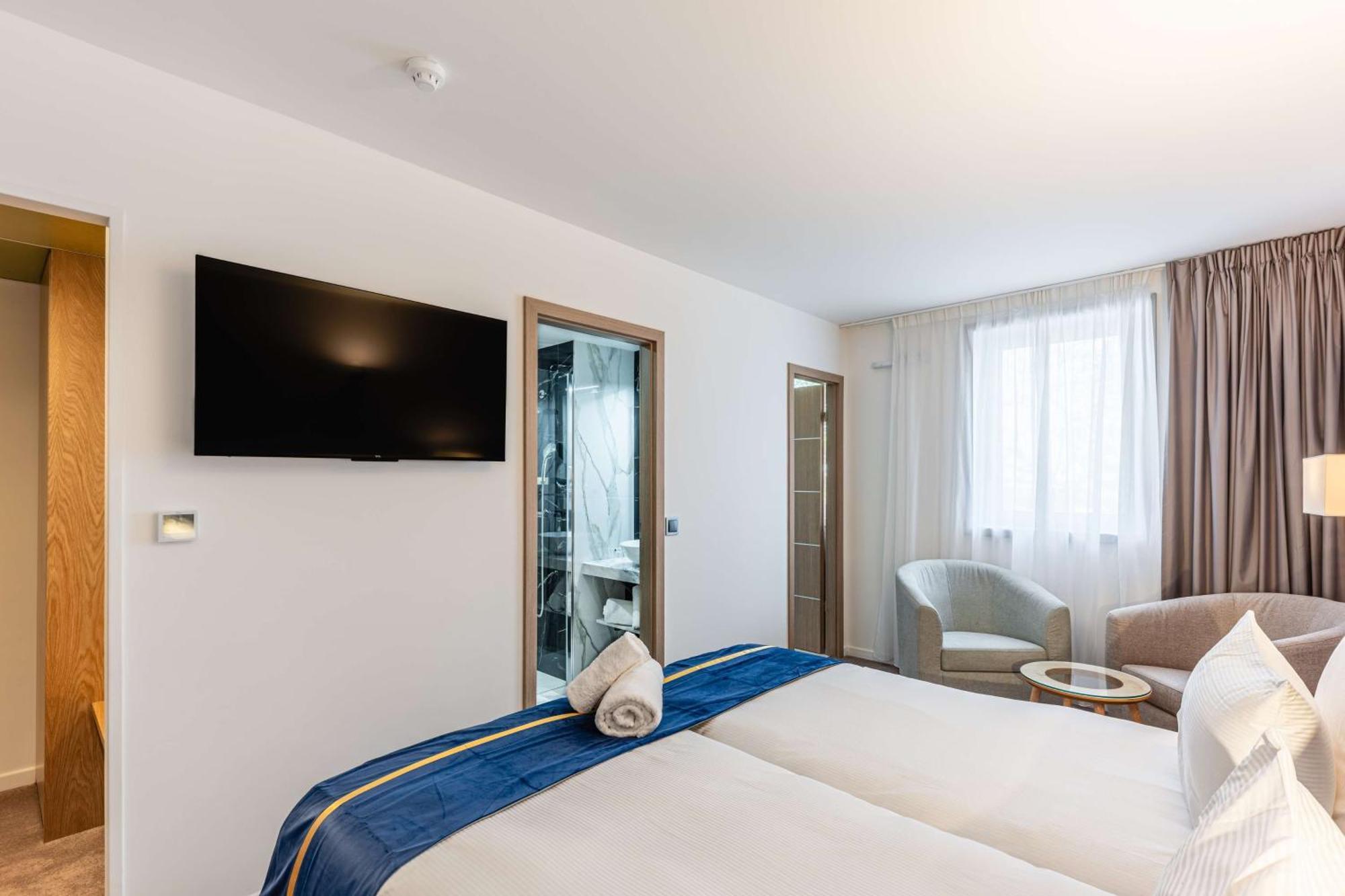 Brit Hotel Privilege Paris Rosny-Sous-Bois Luaran gambar