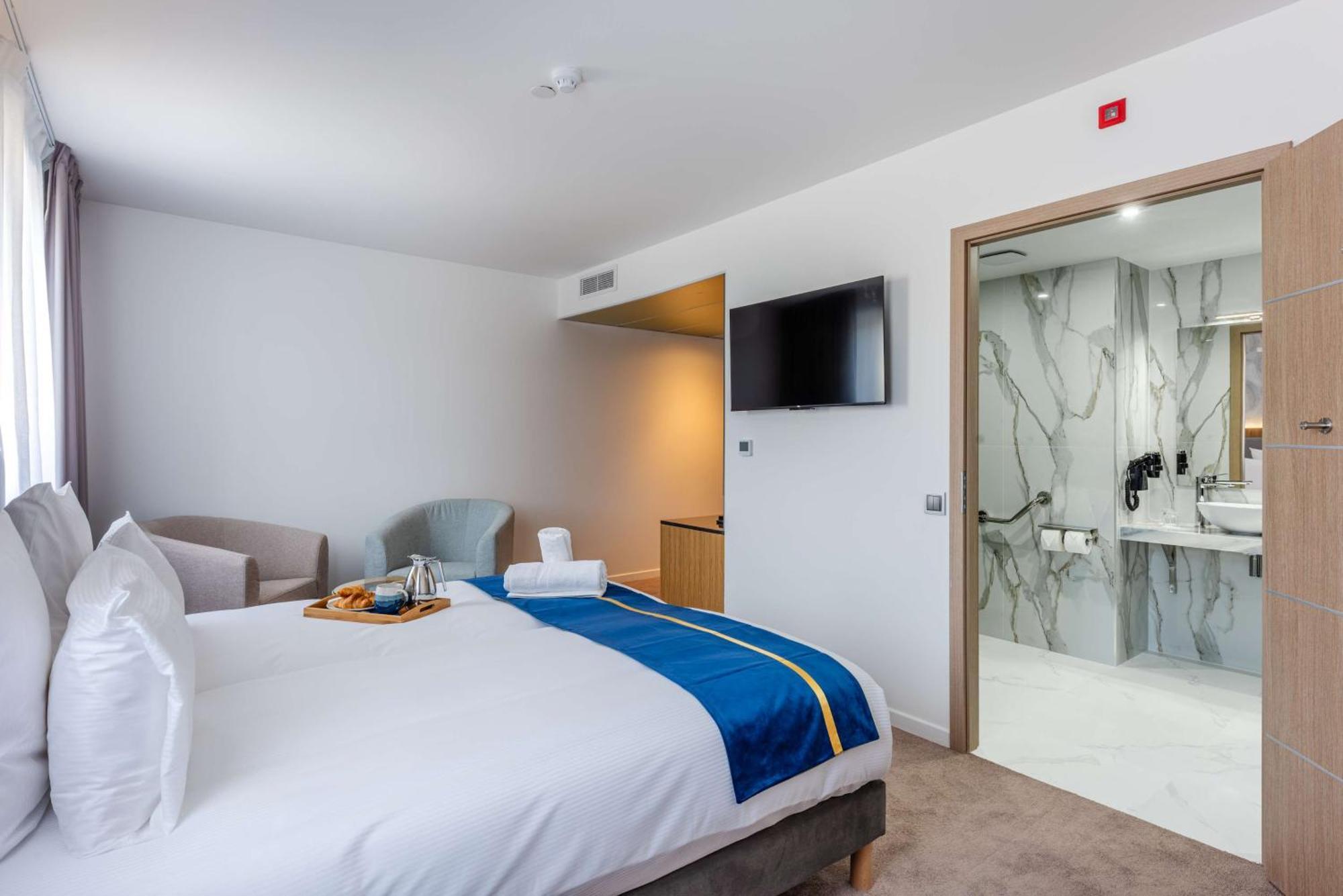 Brit Hotel Privilege Paris Rosny-Sous-Bois Luaran gambar