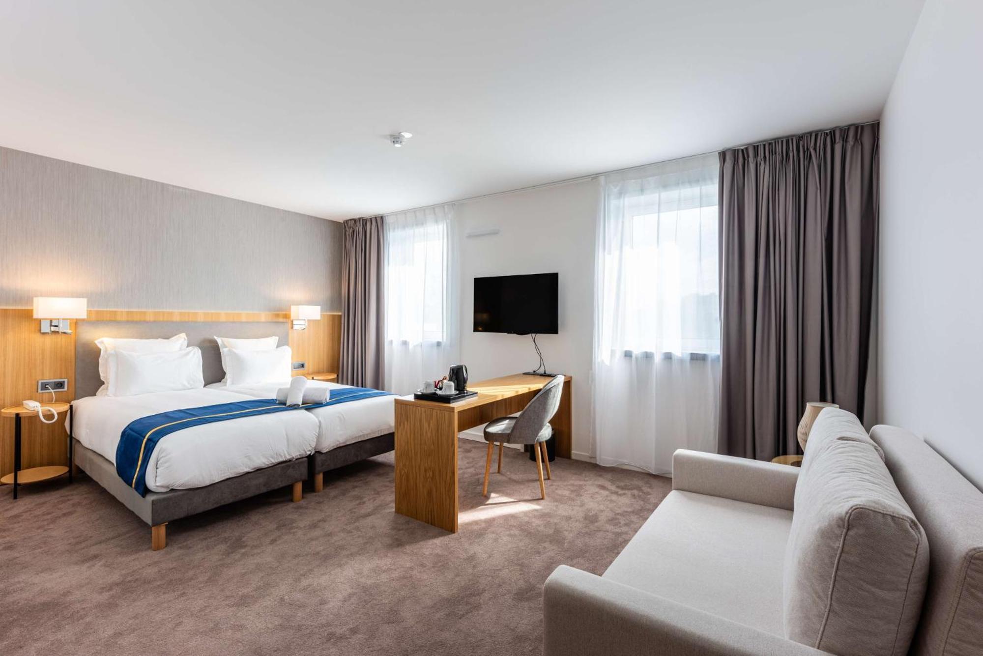 Brit Hotel Privilege Paris Rosny-Sous-Bois Luaran gambar
